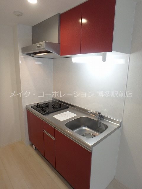 キッチン　※階数によってキッチンの色が違います