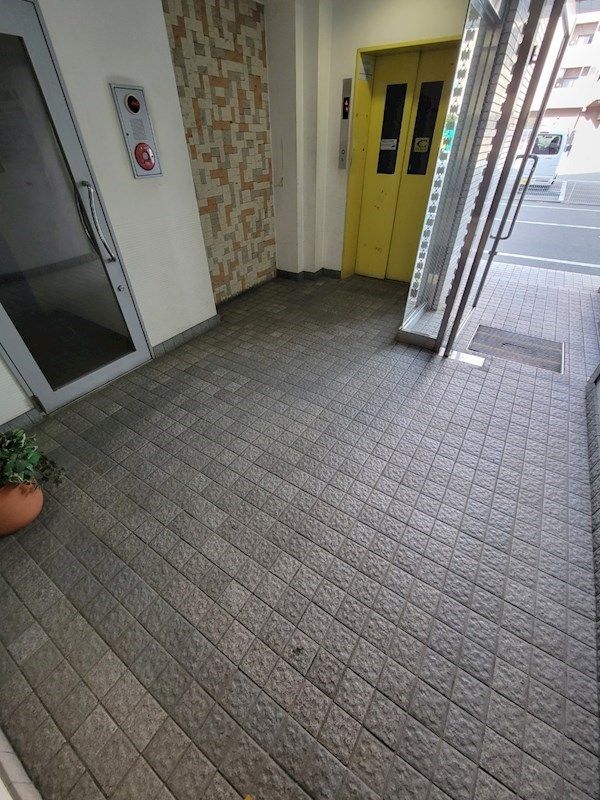 ロビー