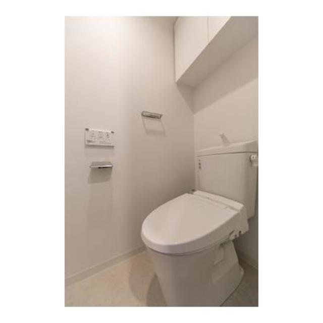 トイレ　※写真は同タイプ住戸です。