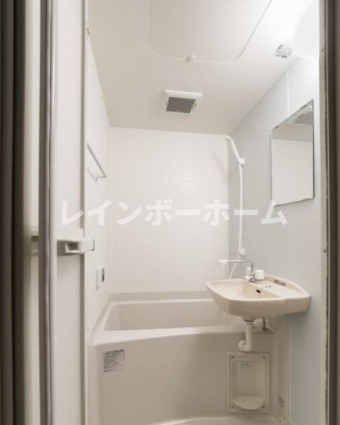 バス・シャワールーム　日々の疲れを癒すお風呂付です