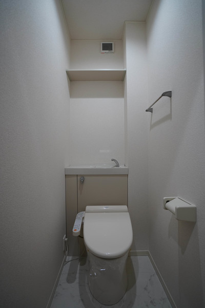 トイレ　同じ建物の別なお部屋