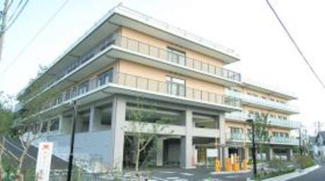 病院　医療法人社団城東桐和会東京さくら（病院）まで884m