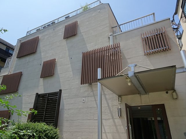 建物外観　外観は落ち着いています
