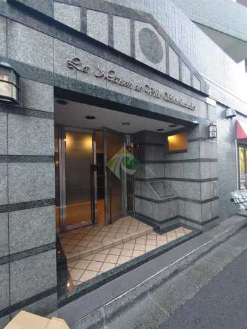 エントランス　メゾン・ド・ヴィレ白金台