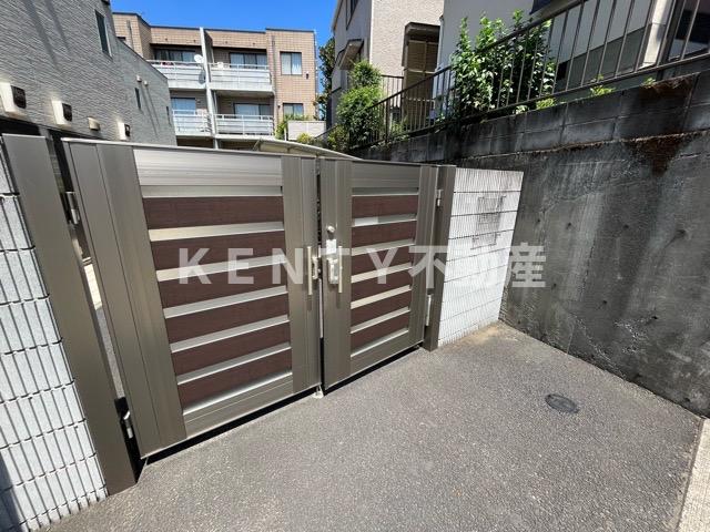 エントランス　毎日通るエントランスはこのようになっています