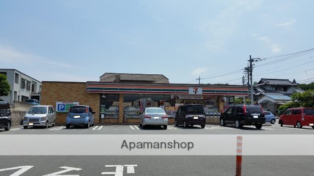 コンビニ　セブンイレブン（コンビニ）まで2140m