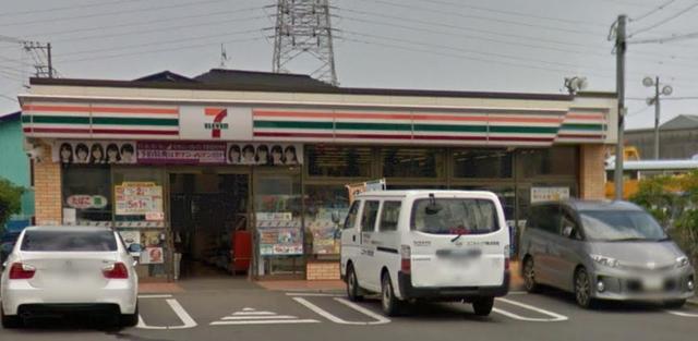 コンビニ　セブンイレブン綾瀬吉岡東店（コンビニ）まで233m