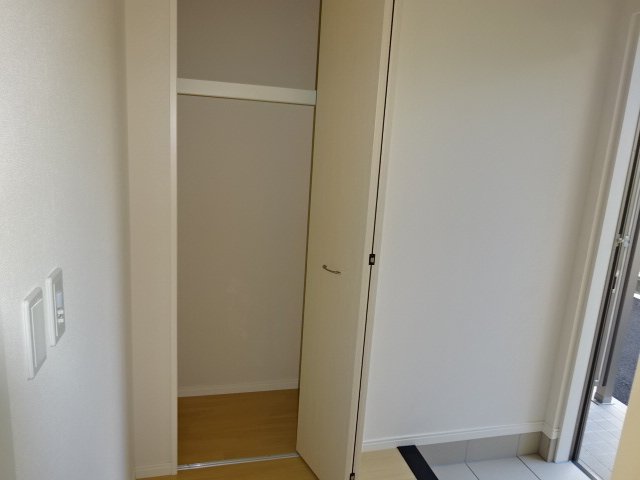 玄関　収納