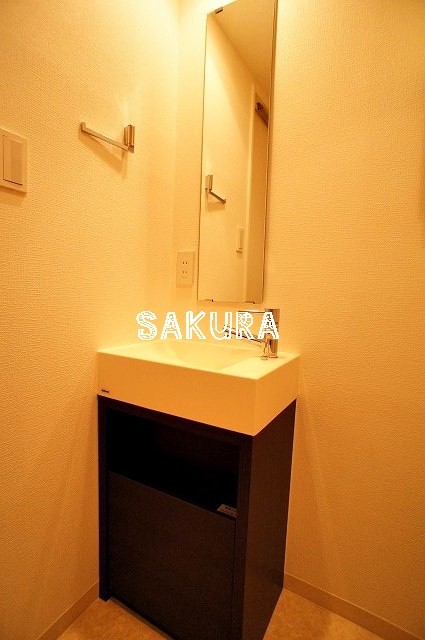 洗面設備　身支度に便利な洗面台！