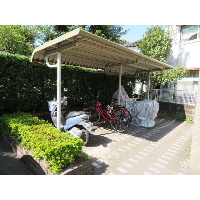 その他共有部分　敷地内駐車場完備！