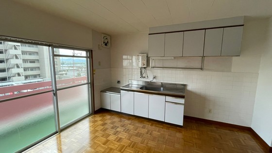 居室・リビング　※別部屋の写真です