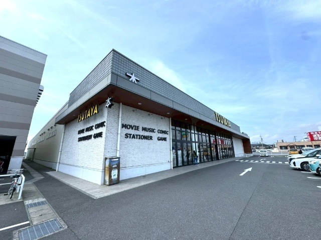 レンタルビデオ　ＴＳＵＴＡＹＡいまじん白揚鈴鹿中央通店（レンタルビデオ）まで750m