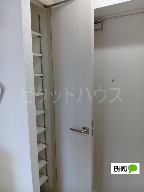 玄関　シューズボックス