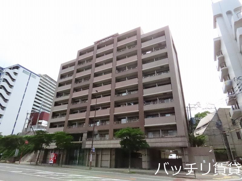 建物外観　地下鉄『桜坂駅』まで徒歩１分　分譲賃貸マンション♪