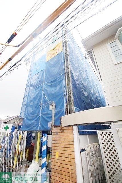 建物外観　駐車場