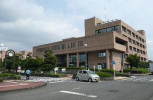 役所　伊勢原市役所（役所）まで1735m