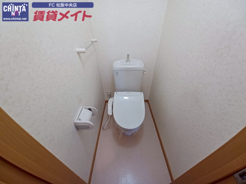 トイレ　同物件別室反転写真