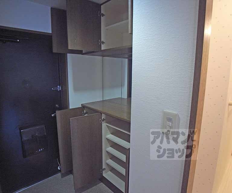 収納　たくさん入る靴箱です。