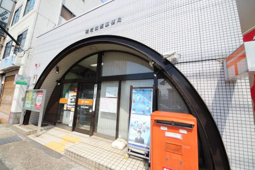 郵便局　明石山手台郵便局（郵便局）まで221m
