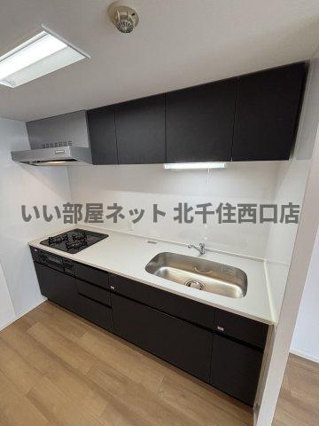 キッチン　コンフォリア竹ノ塚イースト