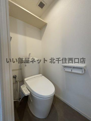 トイレ　コンフォリア竹ノ塚イースト