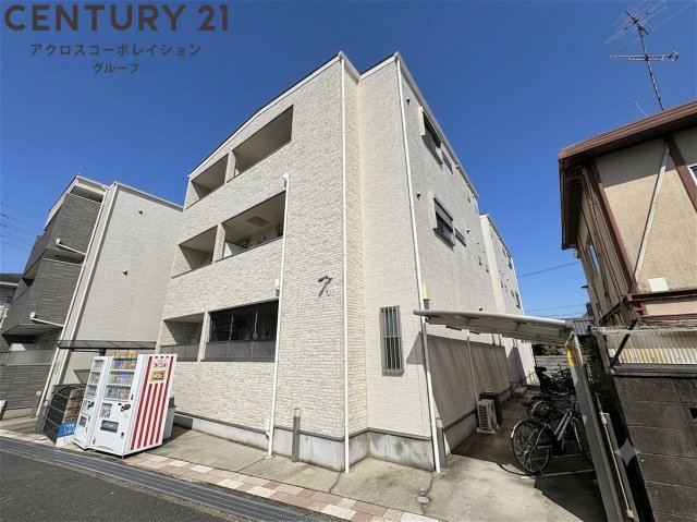 建物外観　オートロック付きの物件です！