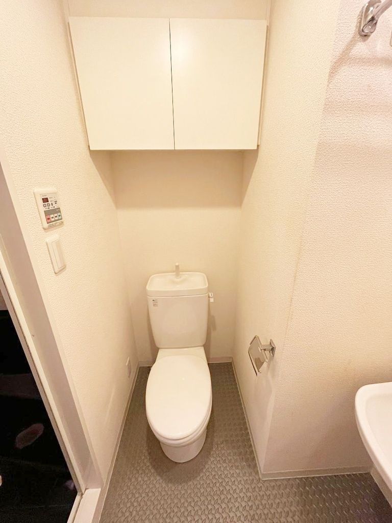 トイレ　※別部屋参考写真
