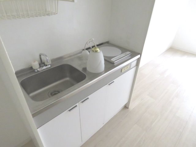キッチン　同じ間取の他のお部屋のお写真です