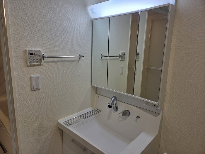 洗面設備　同物件別部屋参考写真です