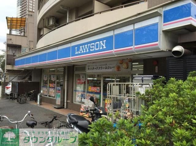 コンビニ　ローソン（コンビニ）まで704m