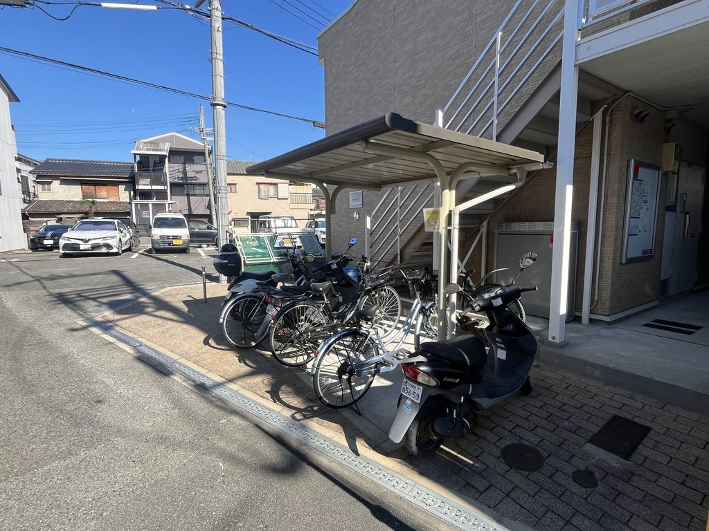 駐車場　駐車場