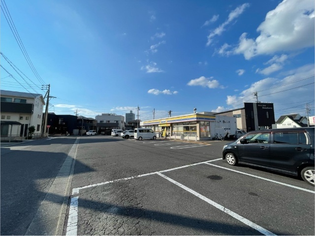 コンビニ　ミニストップ鈴鹿平田店（コンビニ）まで203m