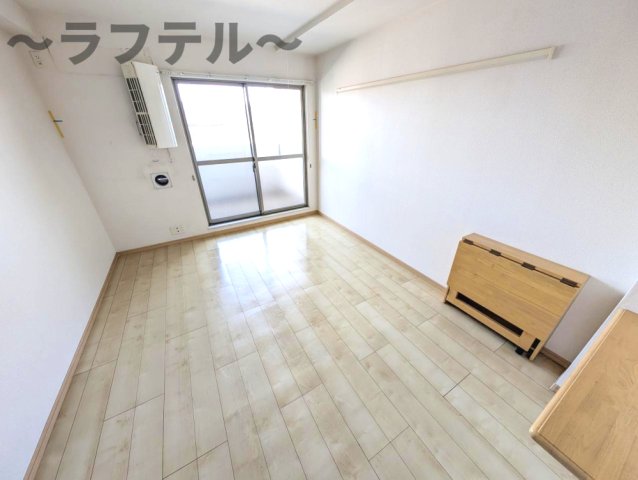 居室・リビング　別号室イメージ
