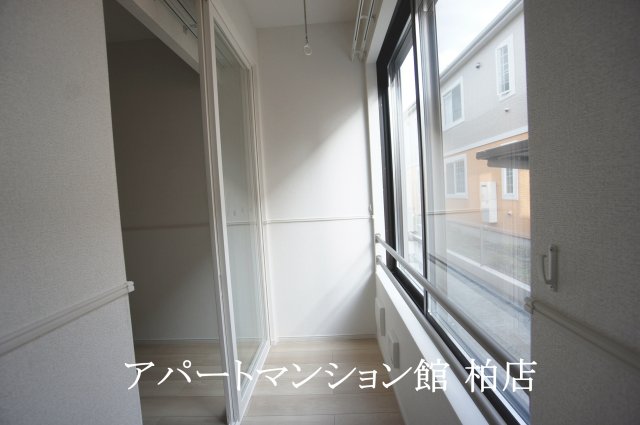 バルコニー　同施工会社、同型タイプです