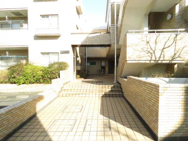 エントランス　★建物入り口★
