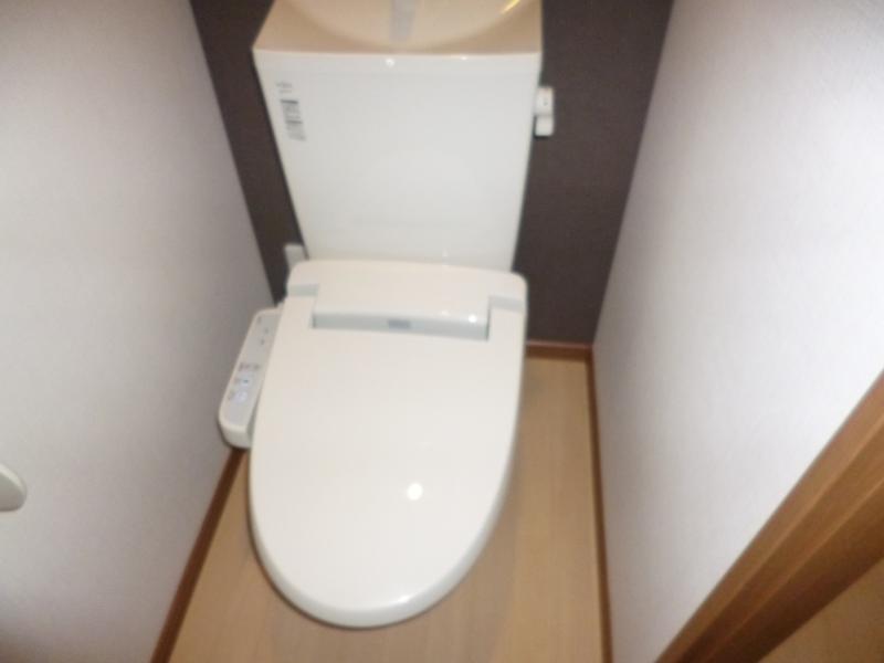 トイレ　ゆったりとした空間のトイレです