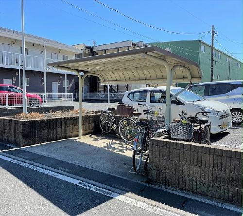 その他共有部分　屋根付き駐輪場