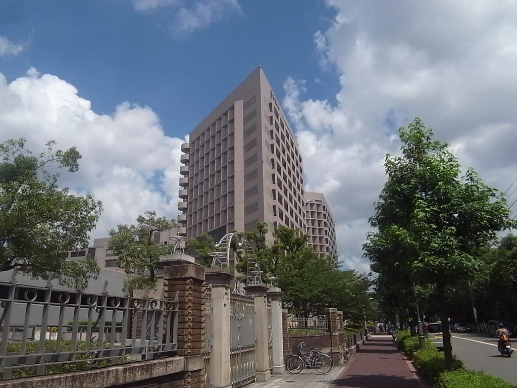 病院　名古屋大学医学部附属病院（総合病院）（病院）まで673m