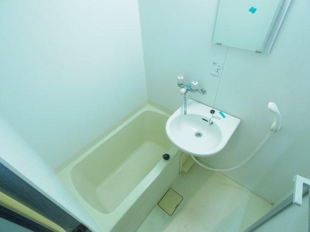 バス・シャワールーム　別タイプ　参考写真