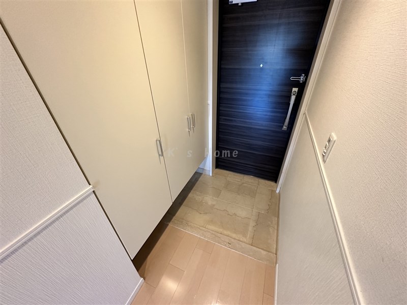 玄関　【ドラッグストア】ツルハドラック甲子園店まで514ｍ