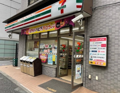 コンビニ　セブンイレブン築地駅前店（コンビニ）まで184m