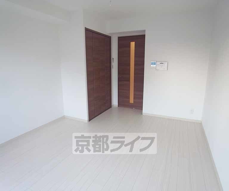 居室・リビング　広いお部屋です
