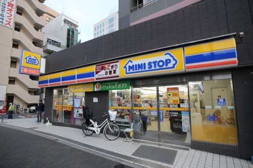 コンビニ　ミニストップ 広尾1丁目店（コンビニ）まで68m