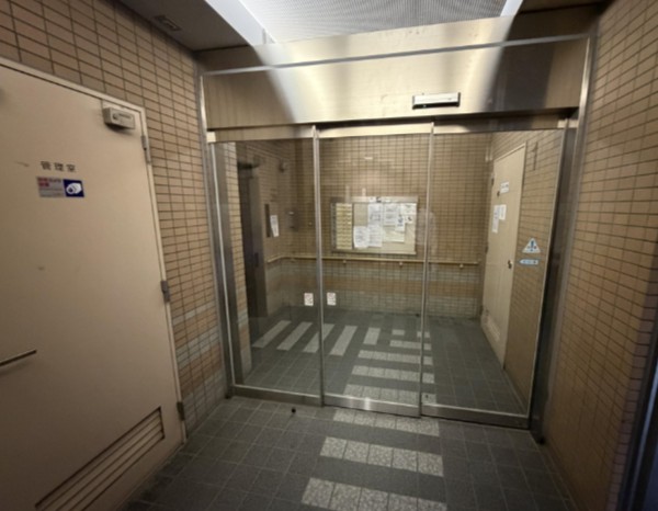 エントランス　☆共用部分☆