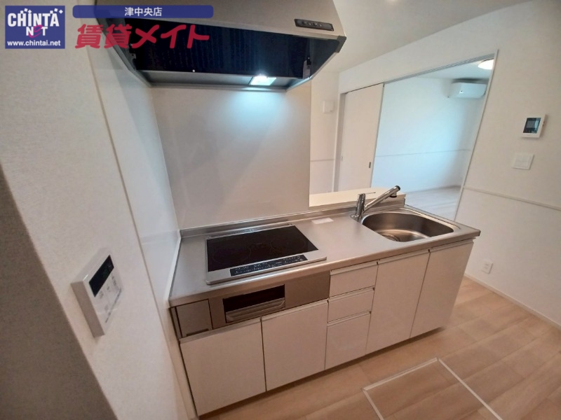 キッチン　同型参考写真