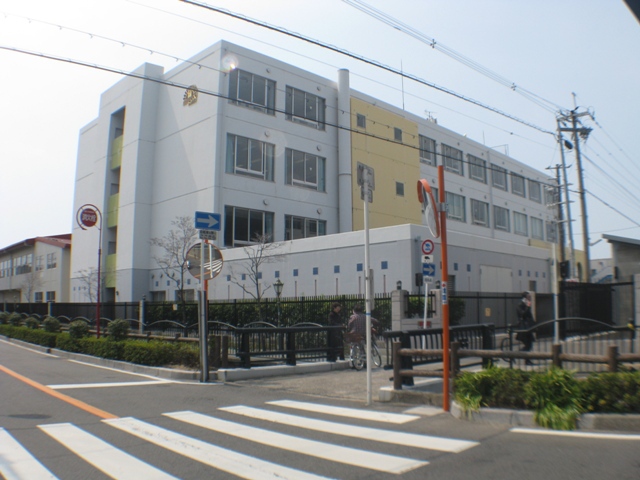 小学校　桜橋小学校（小学校）まで555m