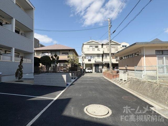 その他　前面道路（その他）まで1m