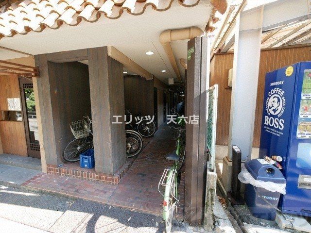 エントランス　エントランス