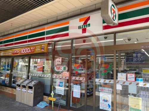 コンビニ　セブンイレブン 大阪上本町2丁目店（コンビニ）まで727m