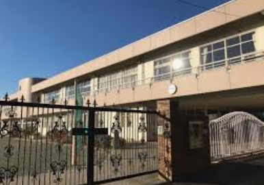 小学校　私立カリタス小学校（小学校）まで79m